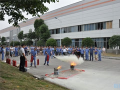 自贡运机举行消防安全培训演练